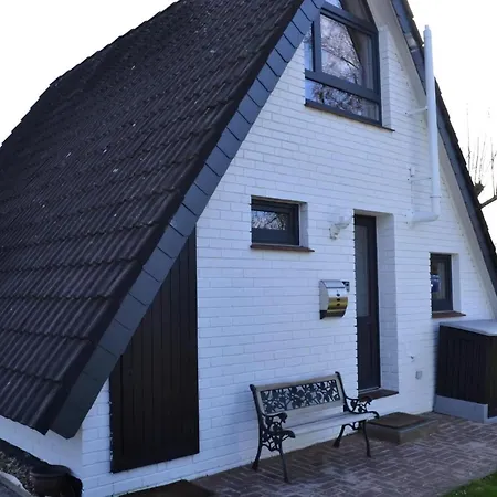 Holiday home Nordseeliebe In Burhave *